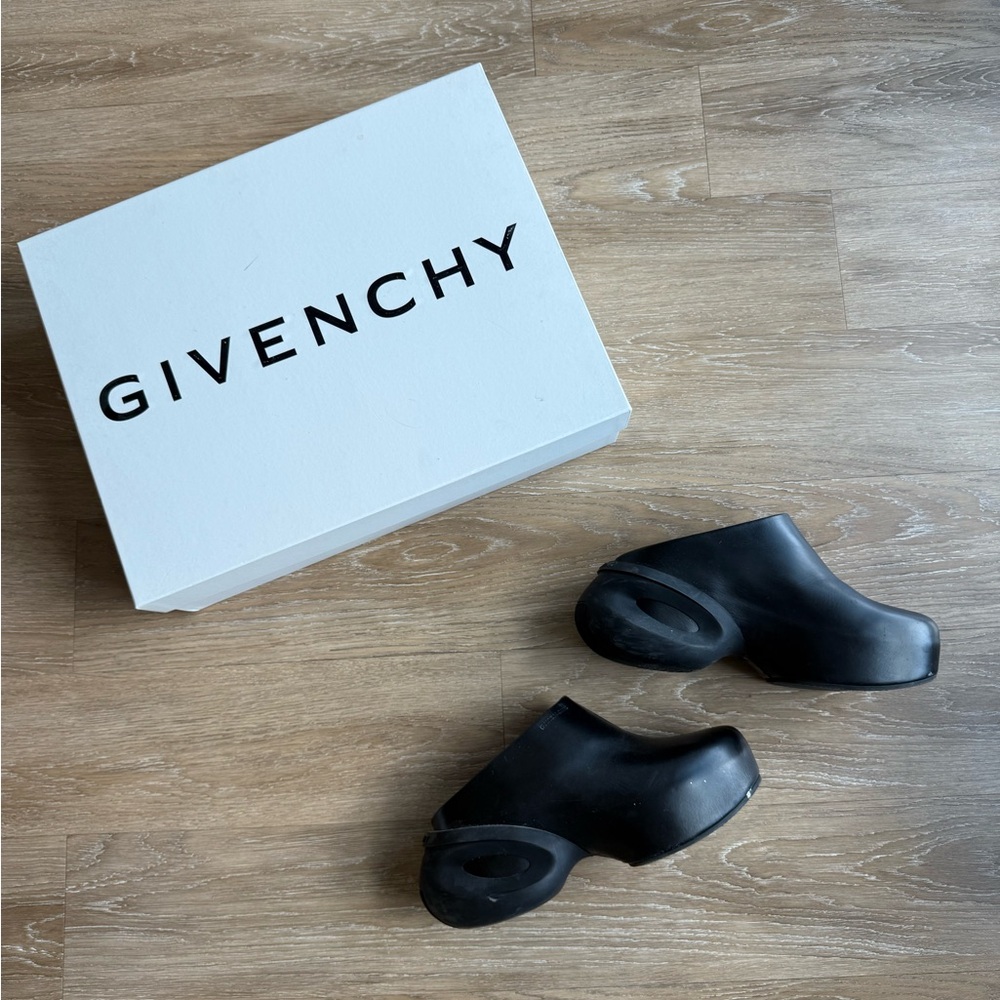 Givenchy G Leather Clogs Low